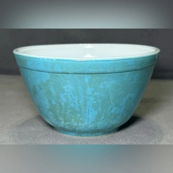 Vintage Early PYREX Blue Mixing Bowl 1-1/2 Pint Model #401 Smallest In The Set - Picture 3 of 7
